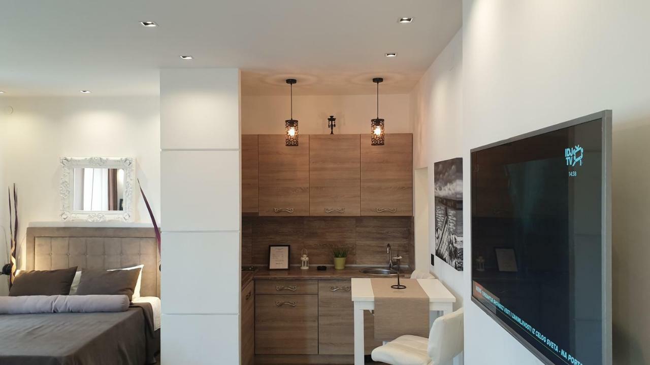 Central Business Apartments Exclusive ベオグラード エクステリア 写真